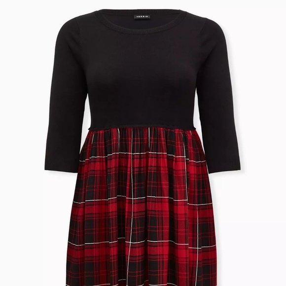 Torrid Dress 0X LG - Skater Black Knit Red Plaid Pockets Plus Size Holiday X-Mas - Picture 5 of 5